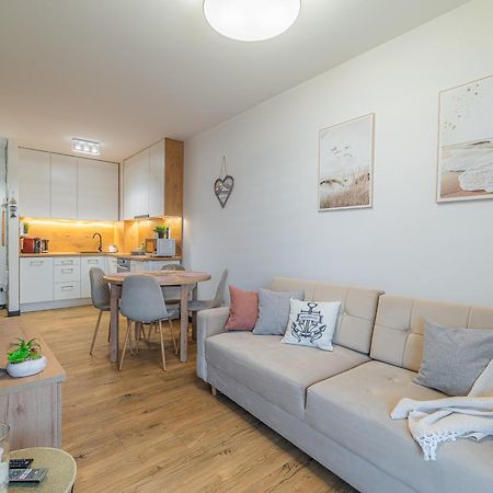 Horyzont Apartamenty - Kapitanski Mostek- Blisko Portu- Sniadania Kolobrzeg Exterior photo